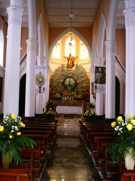 Interior del templo